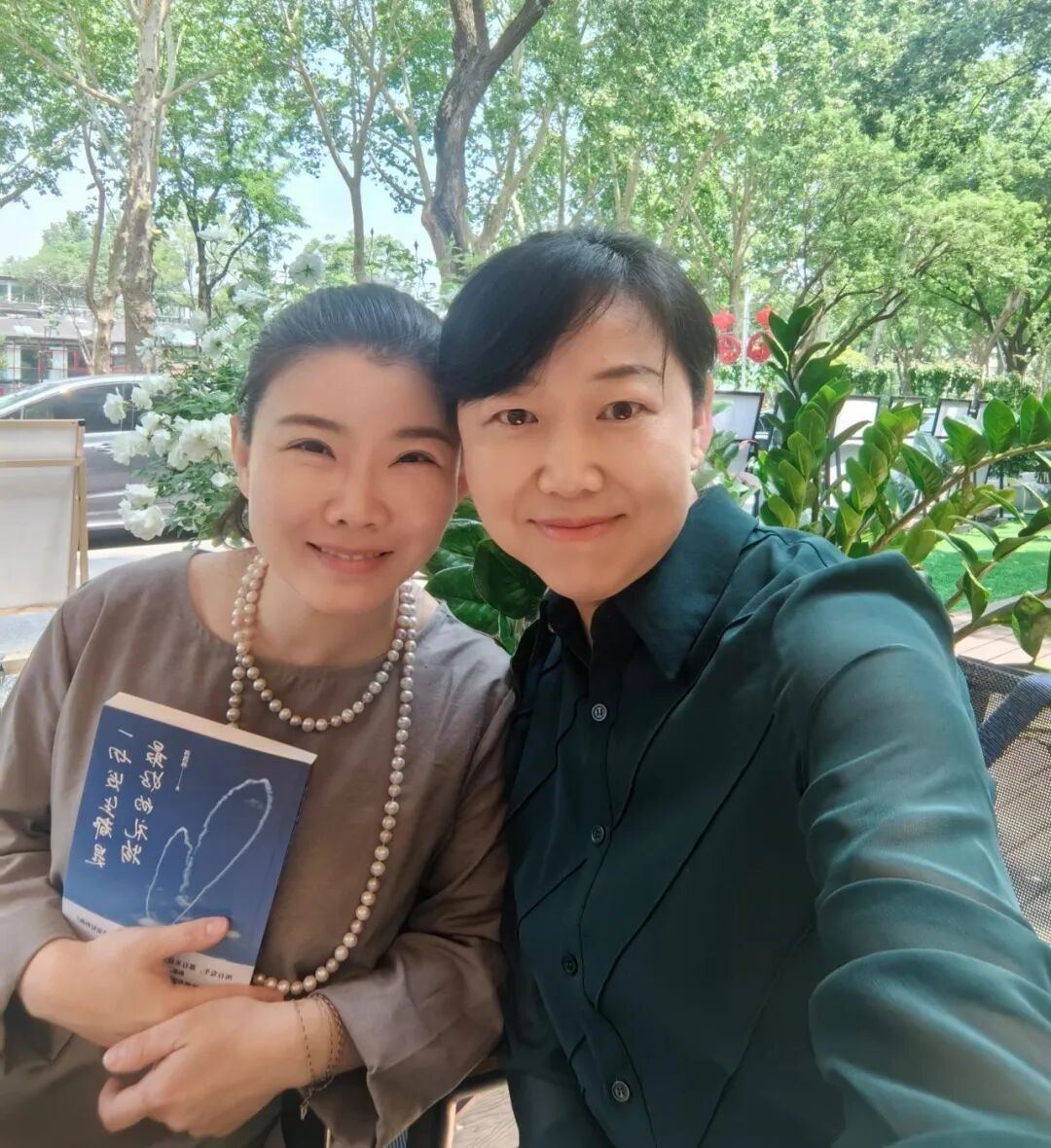 有爱团队 一个人类心理咨询师决定“自砸饭碗”:我为什么开始做AI疗愈机器人